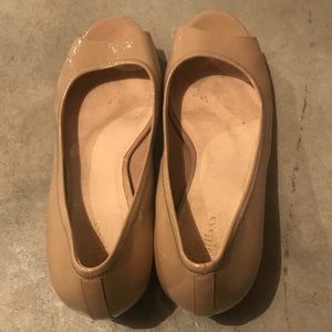 Cole Haan Beige Open Toe Shoes
Nike Air Technology